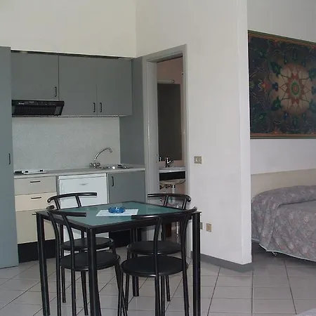 Holiday Residence 3*