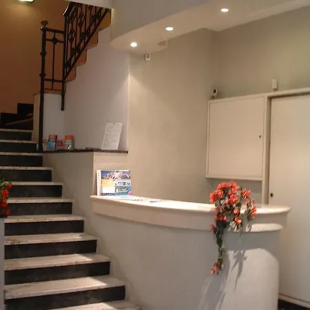 アパートホテル Holiday Residence 3*