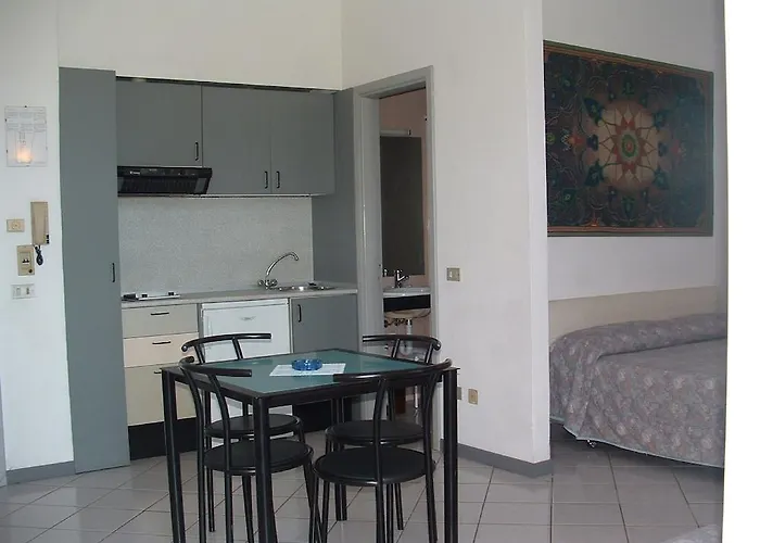 Holiday Residence 3*